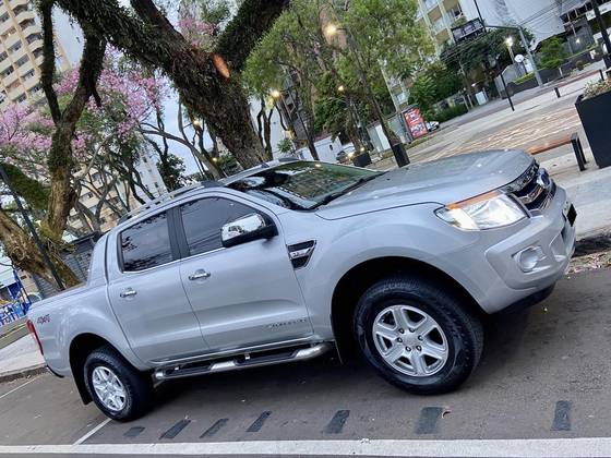 FORD RANGER 3.2 XLT 4X4 CD 20V DIESEL 4P AUTOMÁTICO